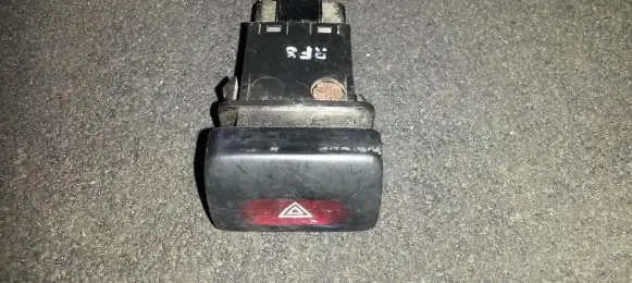 Nissan Sunny Hazard light switch