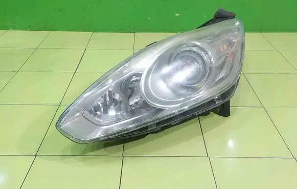 Ford Grand C-MAX Headlight/headlamp PRZOD