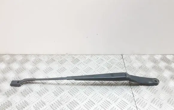 Opel Astra J Front wiper blade arm 13289889