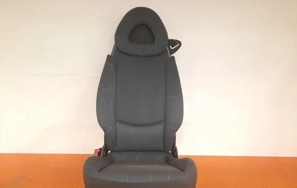Smart ForTwo I Front driver seat 0010077