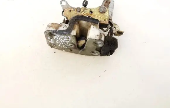 Mitsubishi Lancer Rear door lock