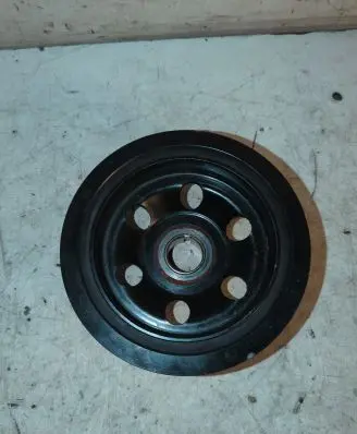 Mercedes-Benz C W205 Crankshaft pulley A2740300003