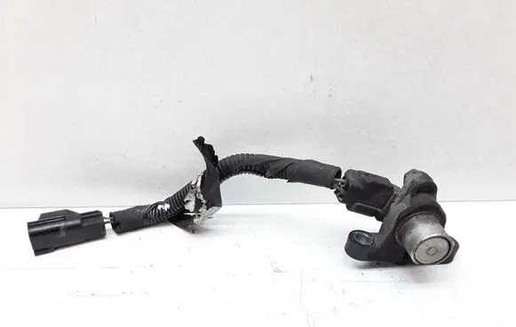 Volvo V70 Crankshaft position sensor 30637803