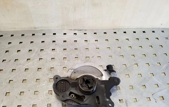 Skoda Superb B6 (3T) Vacuum pump 03L145207