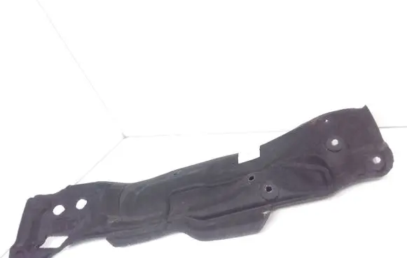 Engine bonnet/hood sound/heat insulation