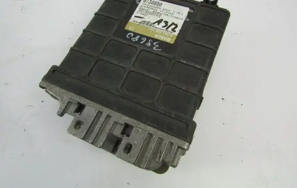 Volkswagen Golf III Engine control unit/module ECU 0261200701