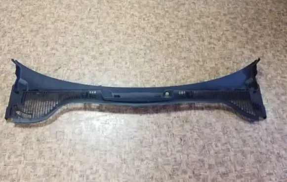 Skoda Octavia Mk2 (1Z) Wiper trim 1Z1819415F 1Z2819415F