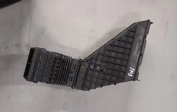 KIA Sportage Air intake duct part 28210D3100 PPTD30 LSA1374