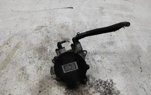 Chevrolet Captiva Vacuum pump 25187821 115696 9140300110