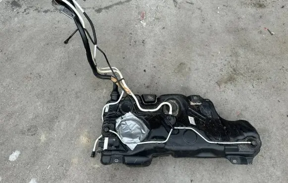 Volkswagen T-Roc Fuel tank 5Q0201020PQ 5Q0442D 055LTT1311620F