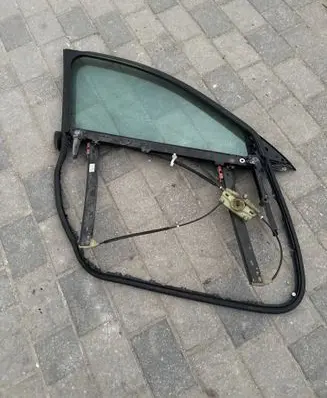 Audi A6 S6 C6 4F Rear door window regulator with motor