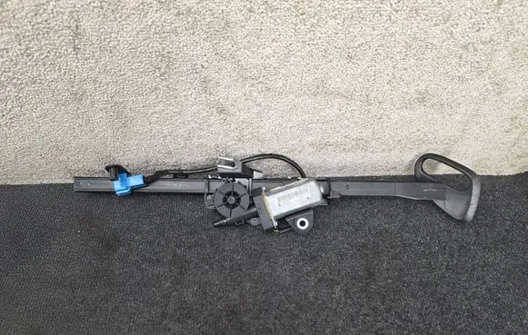 Mercedes-Benz C W205 Seat belt adjustment motor A2058600282 KR2EK7P13B 308362899A