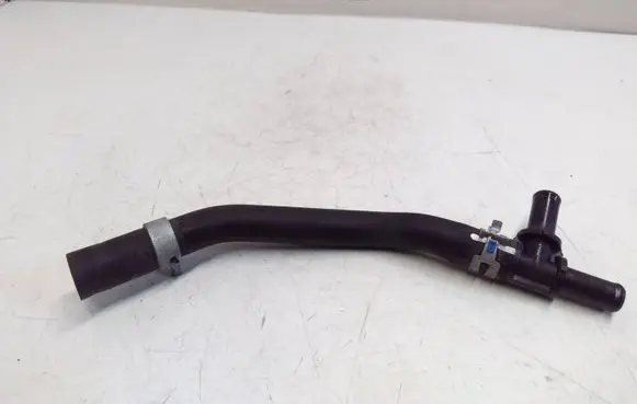Toyota Prius (XW50) Engine coolant pipe/hose