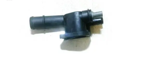 Audi A3 S3 8P Engine coolant pipe/hose 038121132g