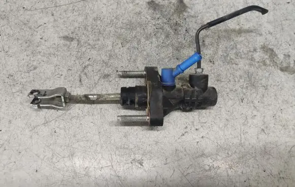 Toyota Corolla Verso AR10 Clutch master cylinder