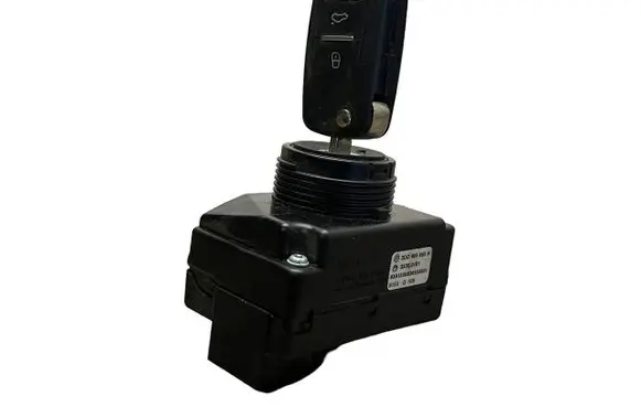 Volkswagen Touareg I Ignition lock 3D0905865H 33300101