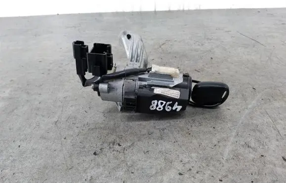Toyota Corolla E120 E130 Ignition lock 45020024