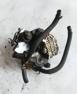 Toyota Corolla E120 E130 Fuel injection high pressure pump 2210033040 683404 0445010105