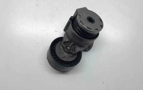 Nissan Qashqai Generator/alternator belt tensioner 8200608550