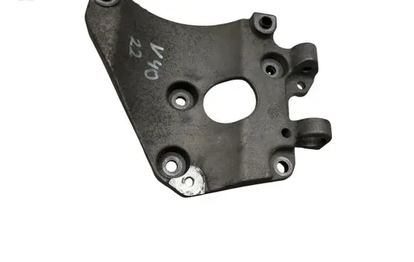 Volvo V40 A/C compressor mount bracket 31258053 AV6010K360AA