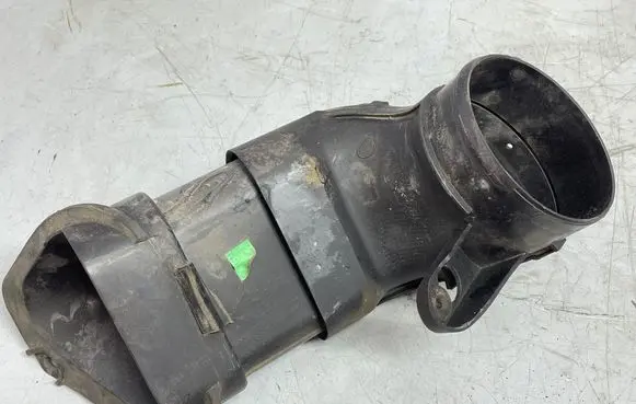 Opel Insignia A Air intake duct part 13325924 20985850