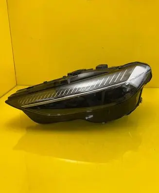 Audi A5 Headlight/headlamp 8B3941033AA