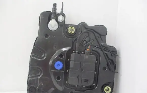 Citroen C3 AdBlue liquid reservoir 9827216280