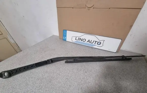 BMW 5 E39 Front wiper blade arm 8209879 8361743