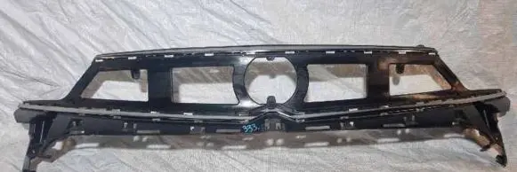Opel Crossland X Front bumper upper radiator grill