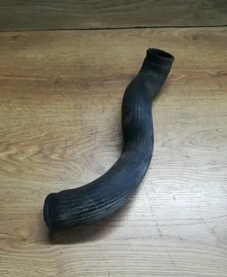 Intercooler hose/pipe