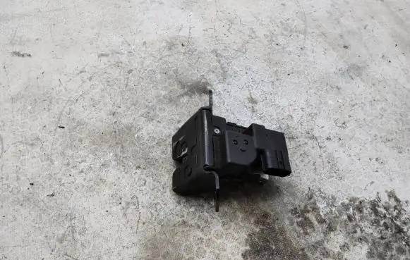 Chevrolet Captiva Tailgate/trunk/boot lock/catch/latch