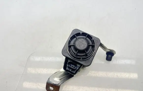 Audi A3 S3 8V Alarm system siren 8V2951285