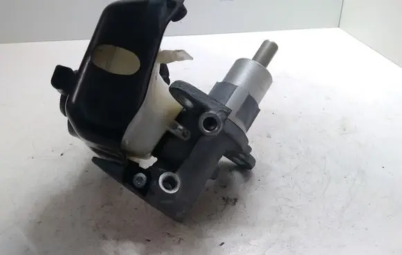 Audi A4 S4 B8 8K Master brake cylinder 8K0611301A