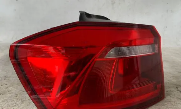 Volkswagen Golf Sportsvan Rear/tail lights
