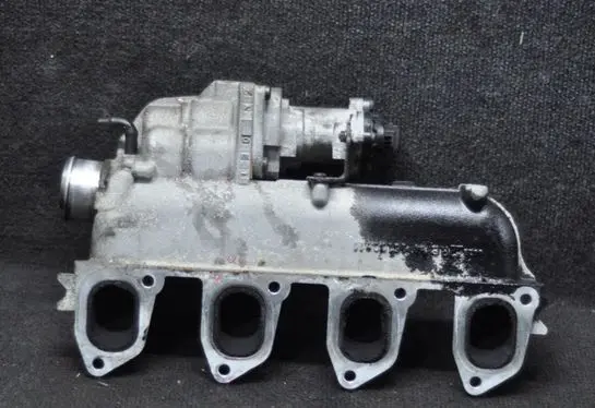 Ford Focus Intake manifold 4M5G9424CC
