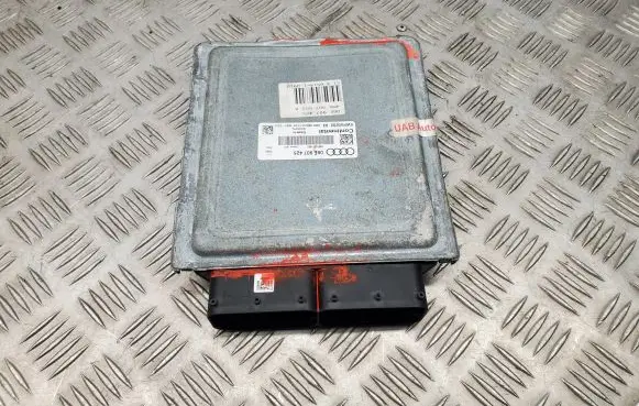 Audi Q7 4M Engine control unit/module 4M0907551A 06E907425