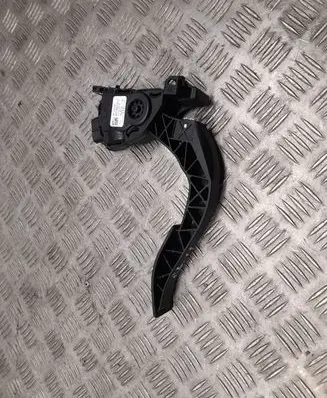 Audi A8 S8 D4 4H Accelerator throttle pedal 8K1723523A