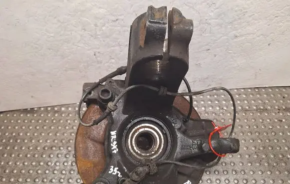 Fiat Ducato Front wheel hub spindle knuckle S25062547