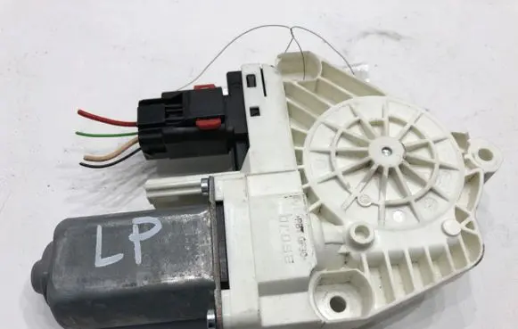 Tesla Model Y Front door window regulator motor G03482101
