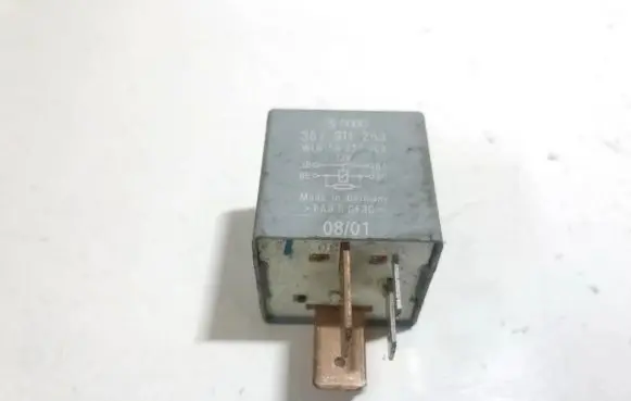 Volkswagen Golf IV Other relay 357911253 50237003