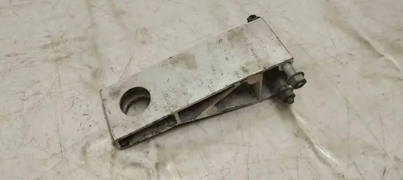 Mercedes-Benz S C217 Radiator mount bracket A2226261331