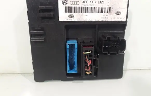 Audi A8 S8 D3 4E Comfort/convenience module 4E0907289