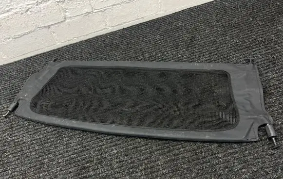 Mercedes-Benz AMG GT R190 C190 Trunk separation A1908600074 170226