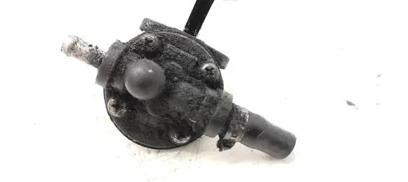 Aixam City I Mechanical fuel pump 