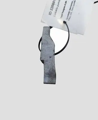 Opel Insignia A Fuel Injector clamp holder 1097979 85152