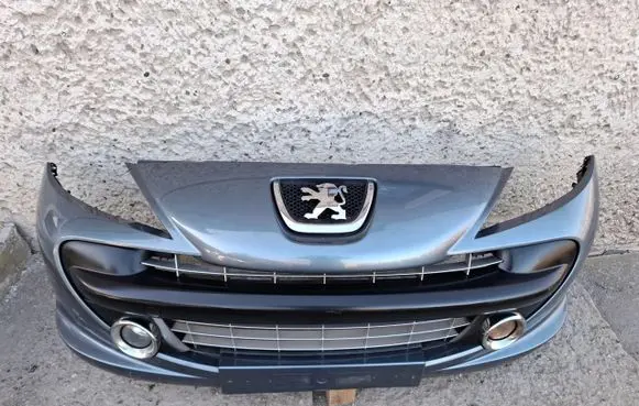 Peugeot 207 Front bumper 
