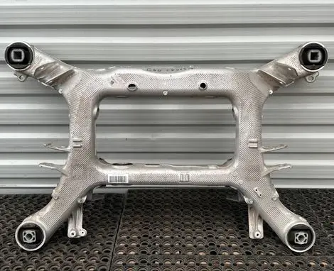 BMW 5 G60 G61 Rear axle beam 8831012