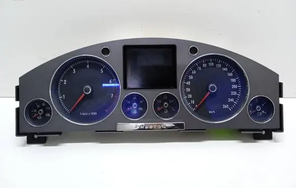 Volkswagen Phaeton Speedometer (instrument cluster) 3D0920881R 5043450146 0263619202