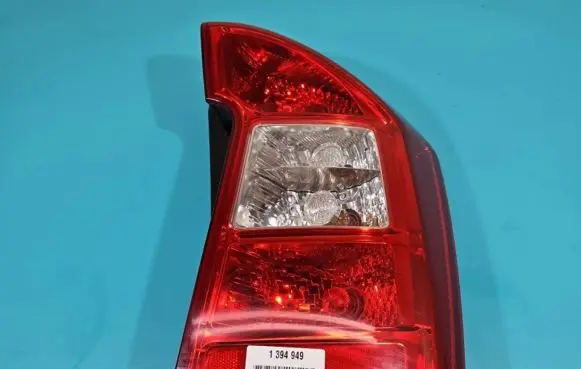 KIA Carens II Rear/tail lights 92402-1D0 IMPRK1394949