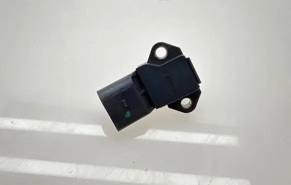 Volkswagen PASSAT B8 Air pressure sensor 04C906051 070521 CPR49